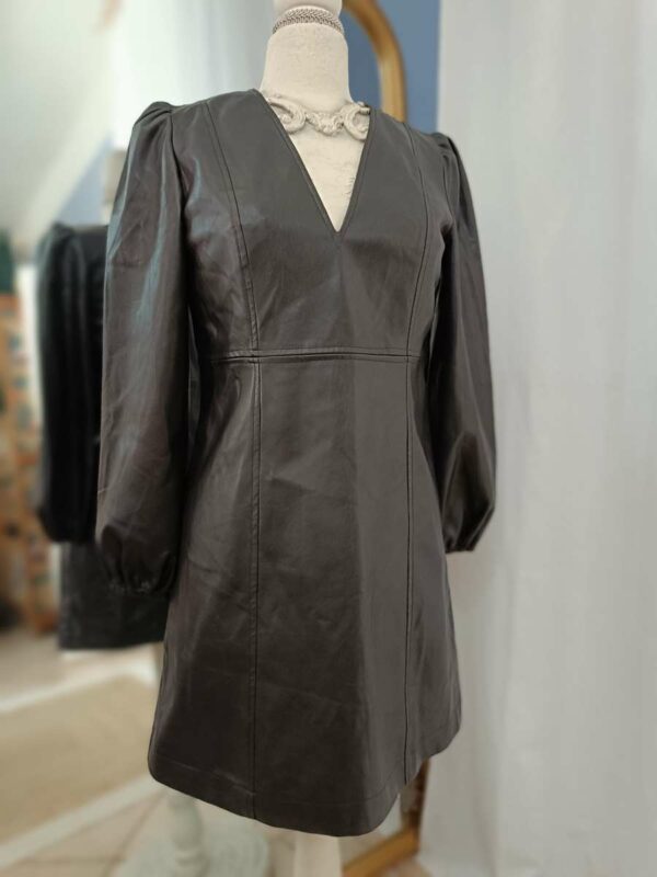 robe simili noir