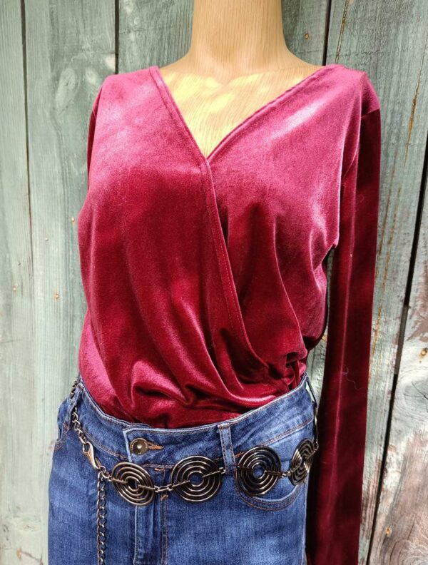 top en velours rouge