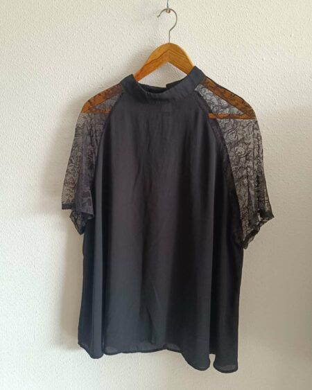Blouse noire t46/48