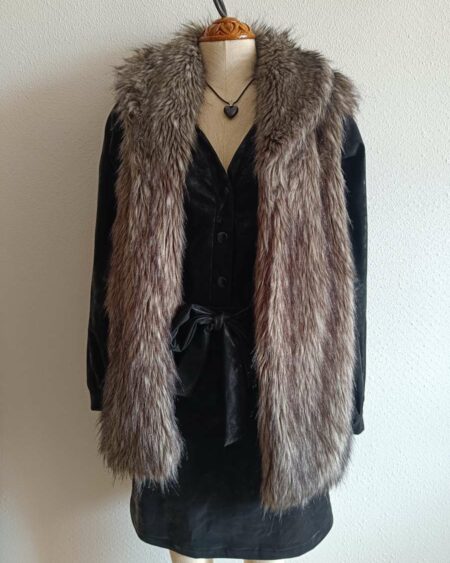 Fausse fourrure neuve t40