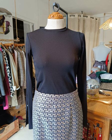 Top basic noir manches perlées t36