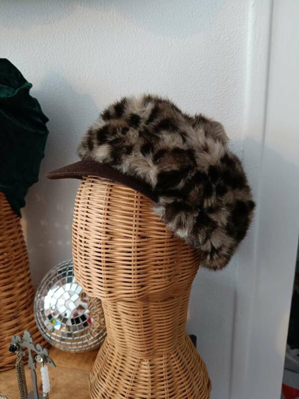 Casquette vintage léopard en fausse fourrure – Taille unique