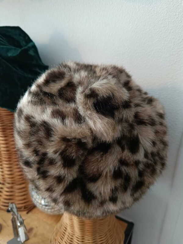 Casquette vintage léopard en fausse fourrure – Taille unique