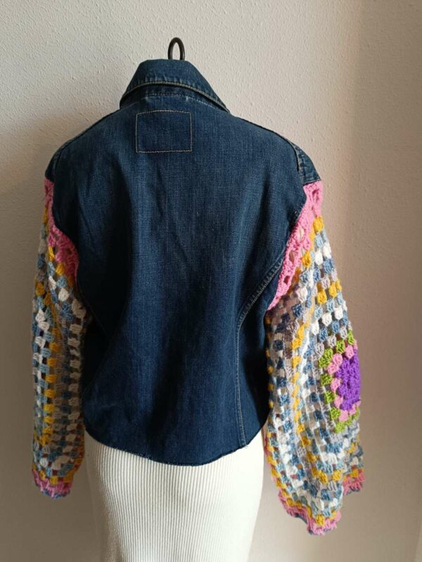 Veste en jean Levi’s upcyclée – Manches crochet – Taille 42/44