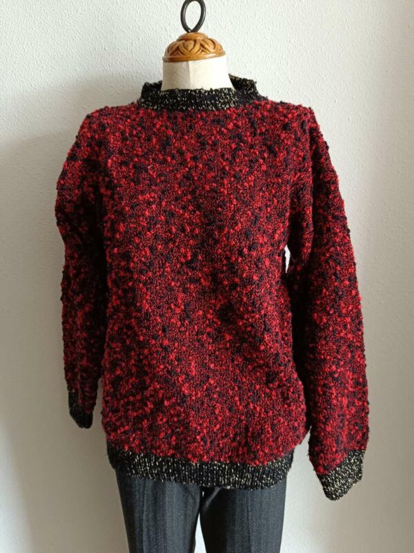 Pull tricoté rouge et noir – Vintage
