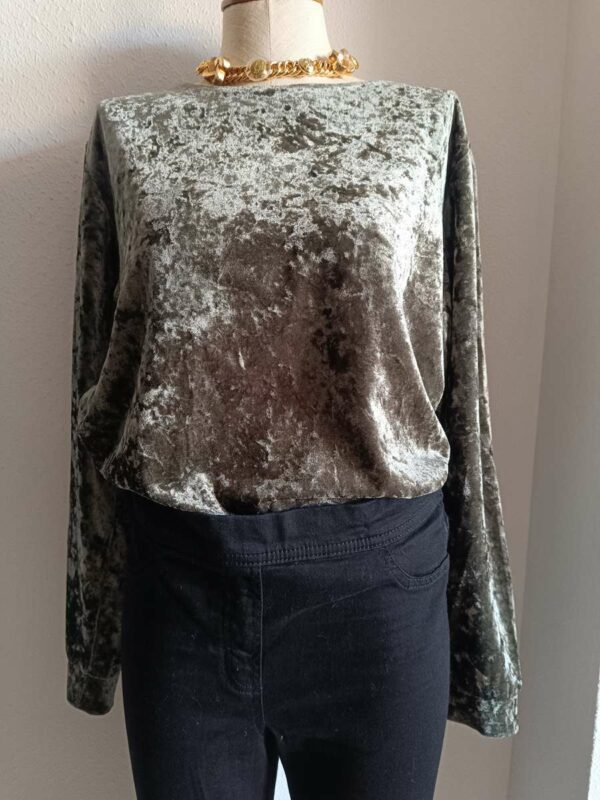 Sweat kaki en velours – Seconde main – Taille M/L (40)