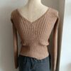 Pull beige col V en maille – Taille 38