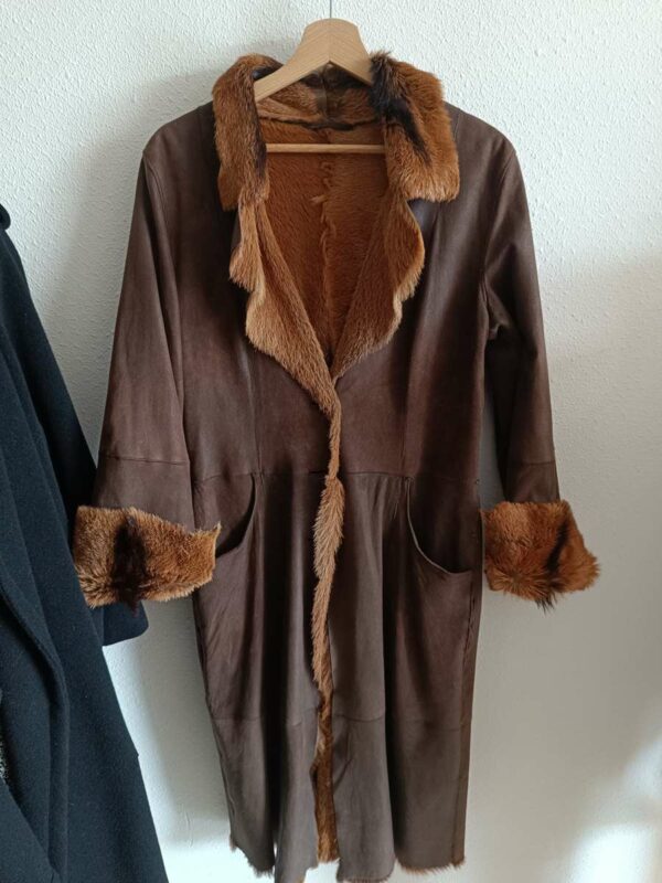 Manteau long en cuir vintage – Doublure fourrure – Taille 38