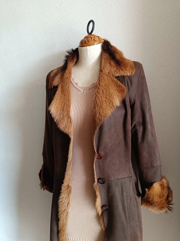 Manteau long en cuir vintage – Doublure fourrure – Taille 38