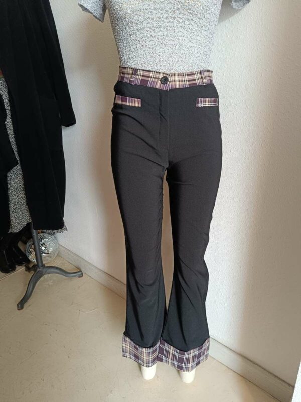 Pantalon vintage Y2K noir à carreaux violets – Taille 40