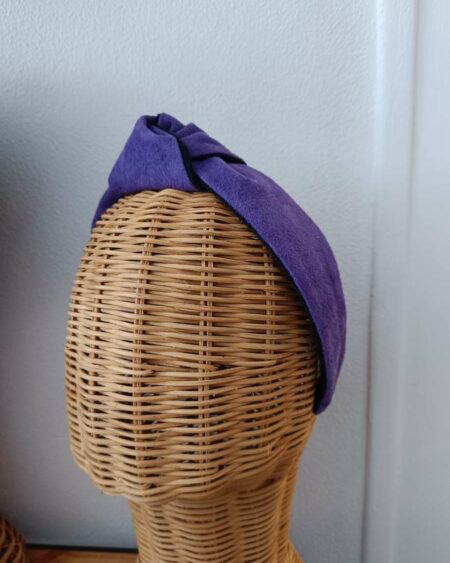Serre-tête en suédine violet – Pièce artisanale upcyclée