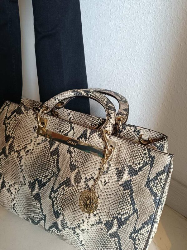 Sac en cuir DKNY – Motif python
