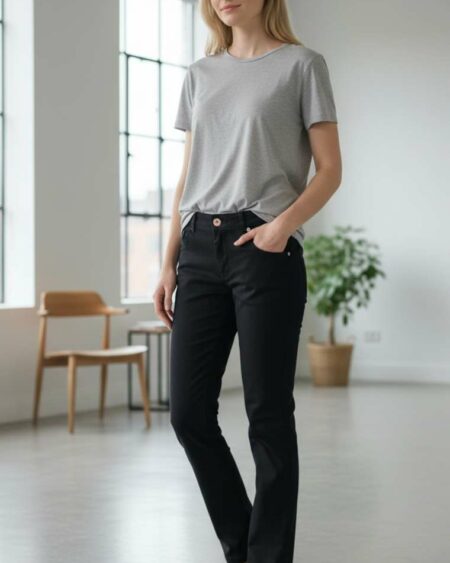 Chino noir Sarah John – Neuf avec étiquette – Taille 36