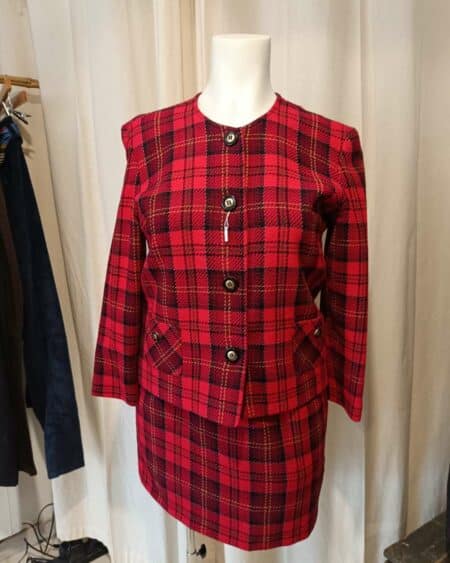 Tailleur vintage upcyclé à carreaux rouges – Taille 46