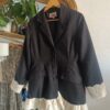 Blazer vintage en laine upcyclé avec dentelle broderie anglaise