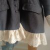 Blazer vintage en laine upcyclé avec dentelle broderie anglaise