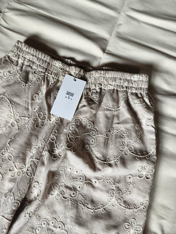 Pantalon brodé en coton neuf taille élastique – Taille élastique Description courte