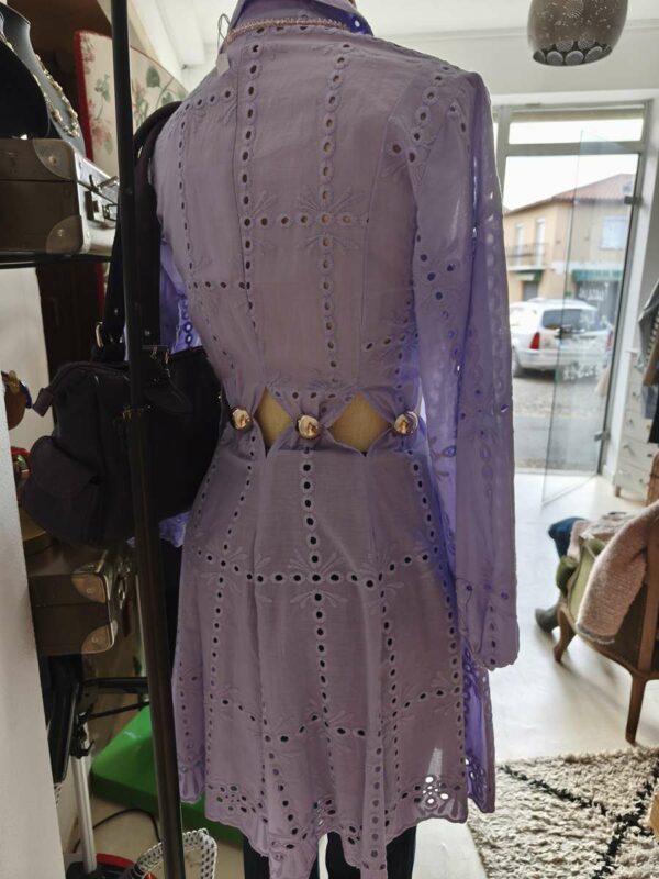 Chemise longue parme en broderie anglaise Taille 38