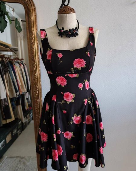 Robe courte noire à fleurs LM Lulu T38 neuve – Dos décolleté soirée & cocktail