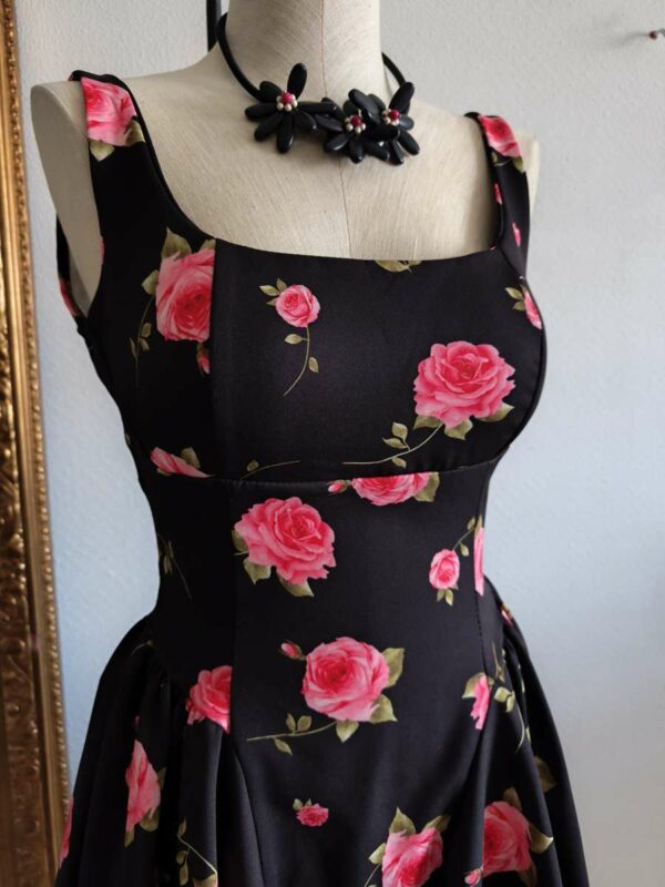 Robe courte noire à fleurs LM Lulu T38 neuve – Dos décolleté soirée & cocktail