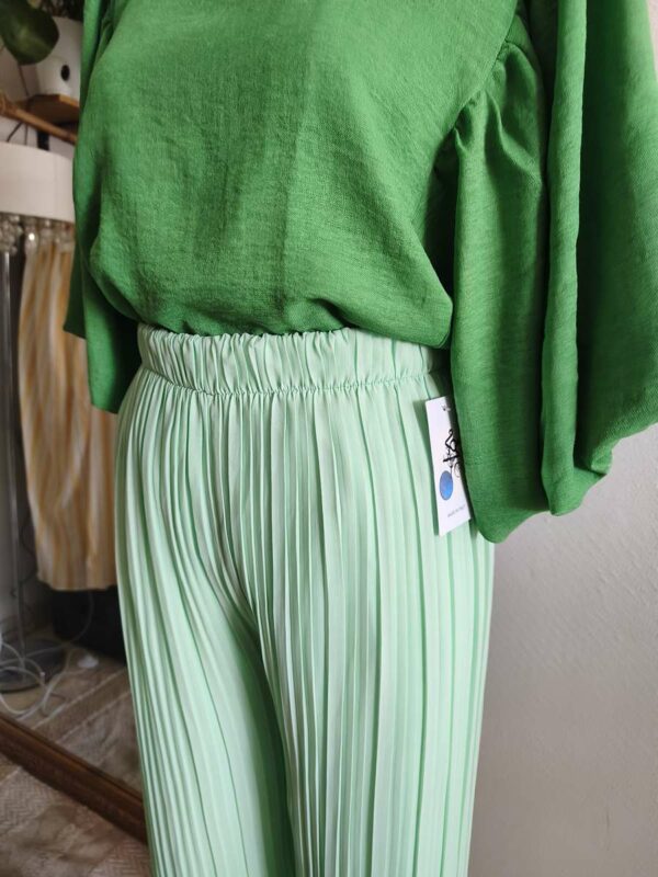 Pantalon plissé vert menthe