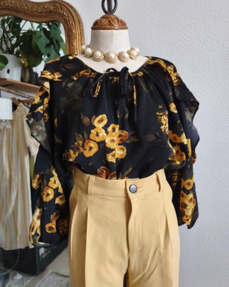 Top fluide noir fleuri T38 LM Lulu neuf