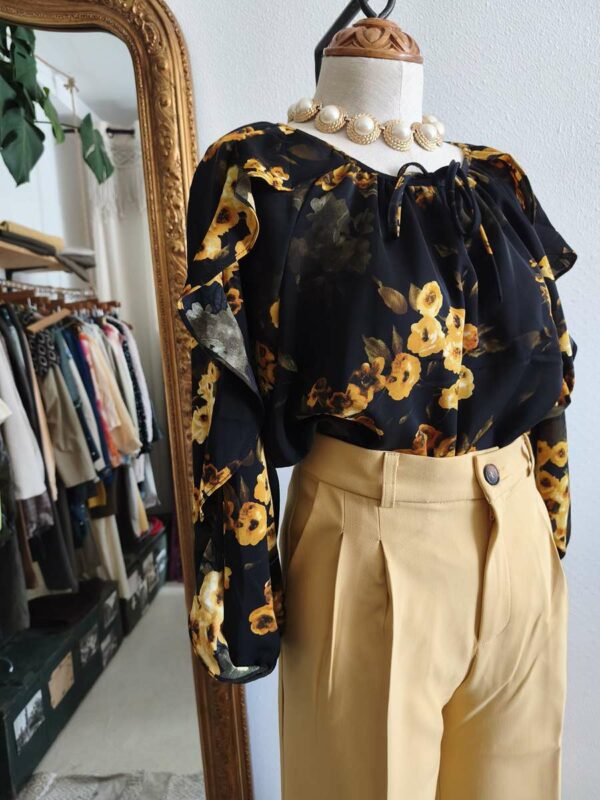 Pantalon jaune taille haute