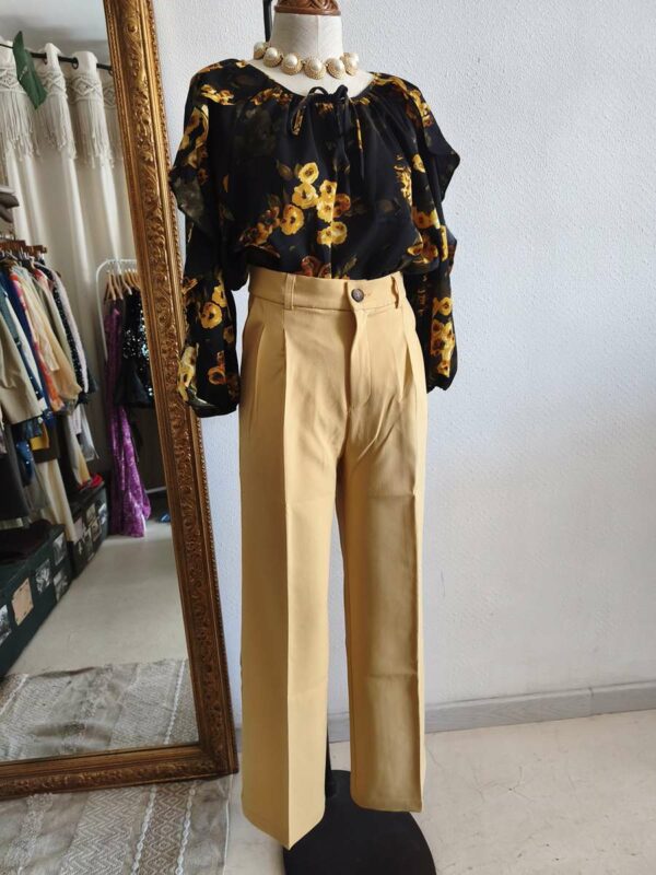 Pantalon jaune taille haute