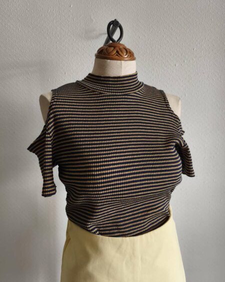 Top rayé doré et bleu marine taille 38 neuf avec étiquette