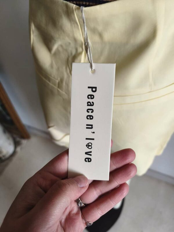 Jupe-short jaune pastel Peace N’ Love taille 36 neuve avec étiquette