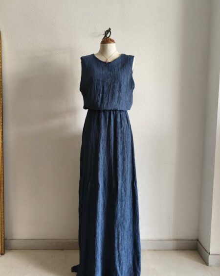 Ensemble irisé bleu en viscose taille 38-40-42 neuf avec étiquette