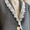 Blazer upcyclé laine dentelle & perles – Rose & Marie – Taille 42