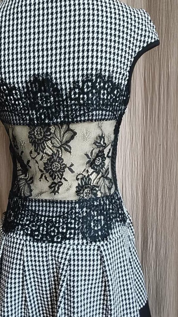 Robe Rinascimento noir & blanc – taille 36/38