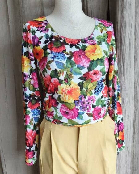 Top fleuri col carré – taille 36/38 – manches longues