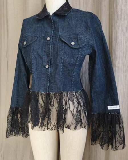 Veste en jean upcyclée Rose & Marie – Taille 38 – Création unique