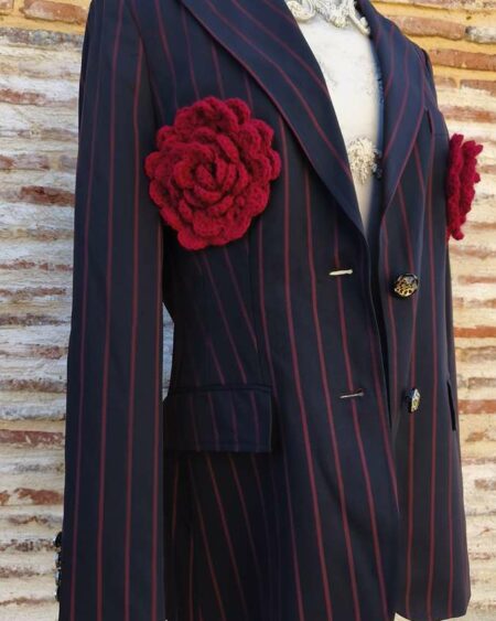 Blazer upcyclé Rose & Marie – Hugo Boss – Laine – Taille 40 – Création unique