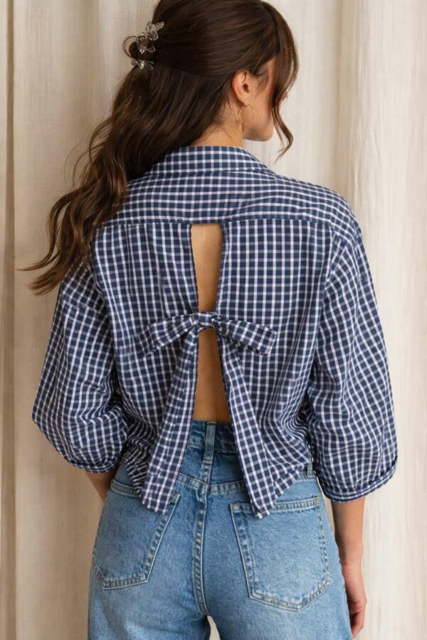 Chemise upcyclée carreaux bleu marine dos ouvert