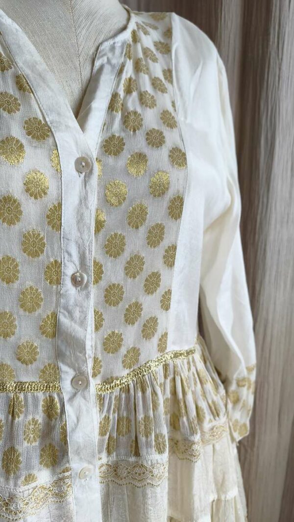 Robe tunique légère blanche & dorée – T40