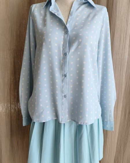 Chemisier bleu ciel à pois Emma & Ella – fluide – T36/38