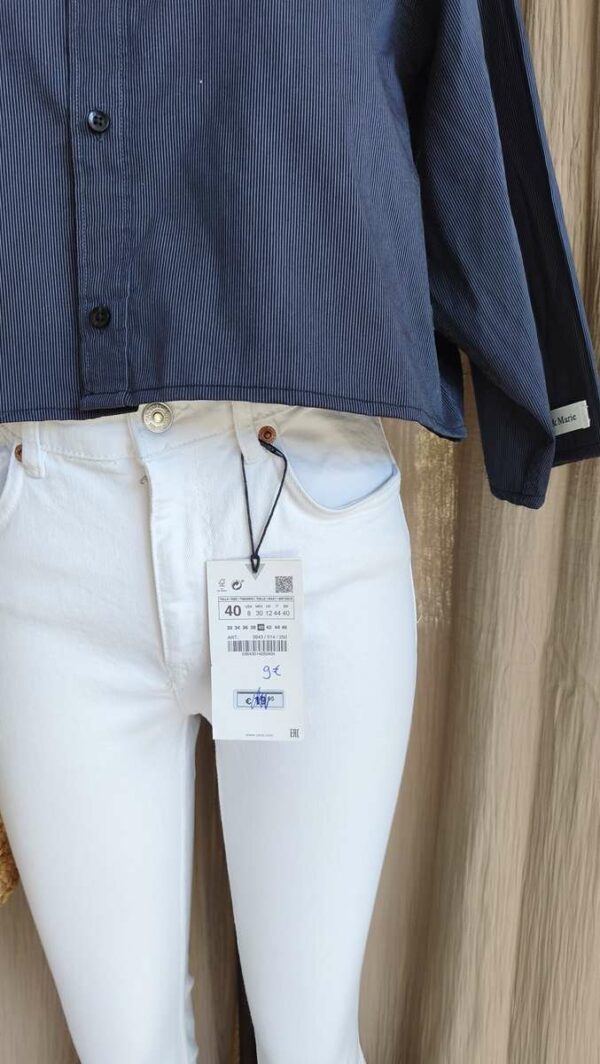 Jean blanc Calzedonia – coupe 7/8 évasée – T38/40 – neuf