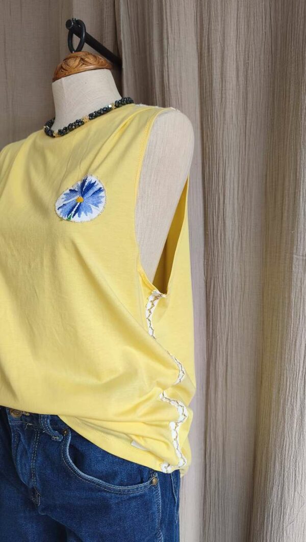 Tee-shirt upcyclé Rose & Marie – Taille 42 (oversize) – Coton organique 14 €
