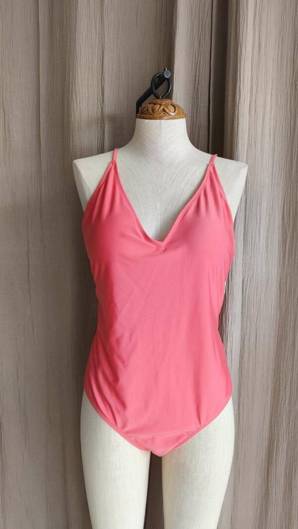 Maillot de bain une pièce corail – Taille 44