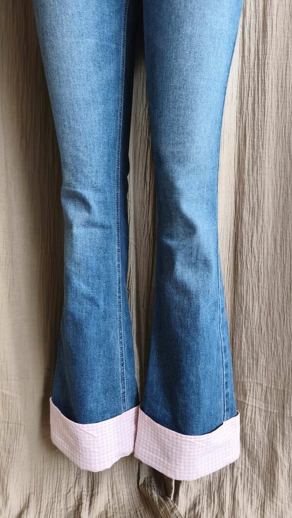 Jean flare upcyclé Rose & Marie – vichy rose