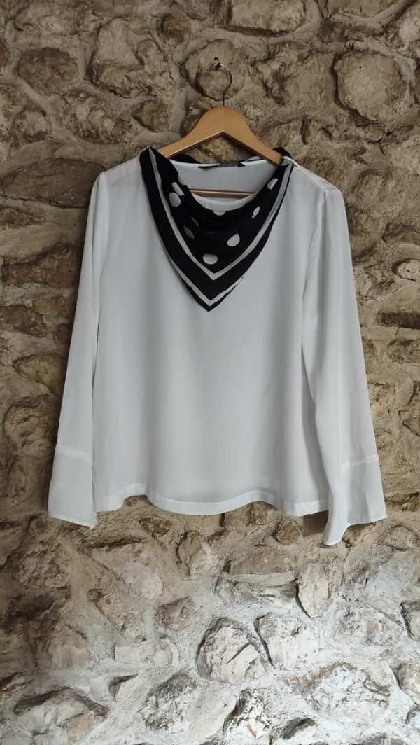 Blouse foulard Zara blanche & noir T40 — 9€