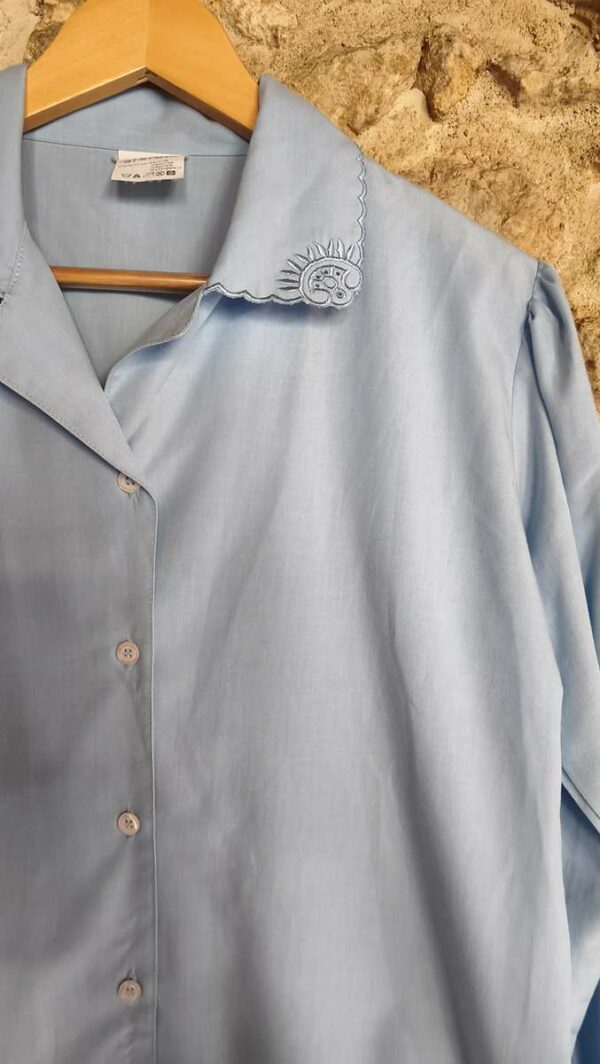 Chemisier vintage bleu ciel T38/40 — 19€