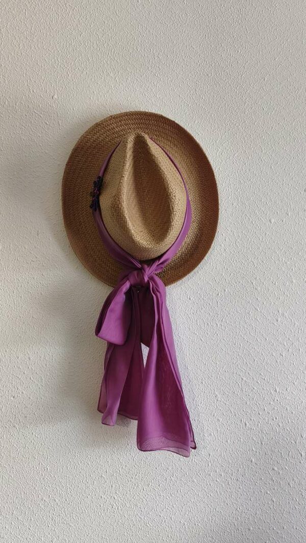 Chapeau upcyclé Rose & Marie violet – pièce unique