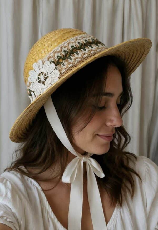 Chapeau vintage dentelle ancienne Rose & Marie – Taille S (52 cm)