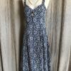 Robe dos ouvert bleu marine et blanc à motif floral – Taille 36
