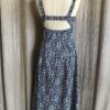 Robe dos ouvert bleu marine et blanc à motif floral – Taille 36