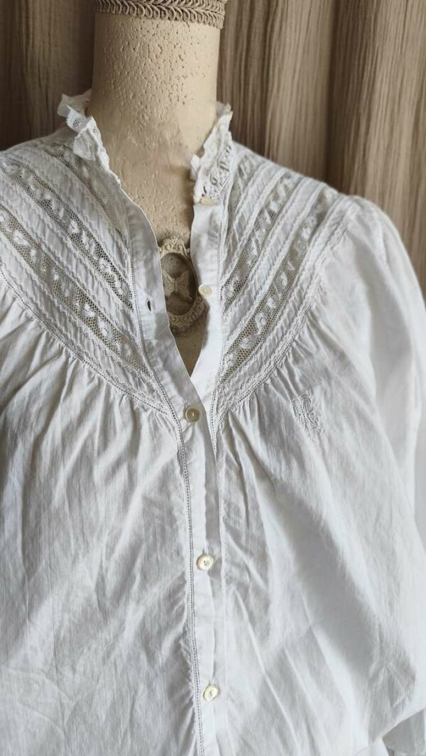 Blouse courte antique en coton blanc upcyclée Rose & Marie – Taille M/L